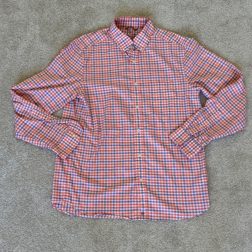 Medium Vineyard Vines “On the Go” Patterned Button Down